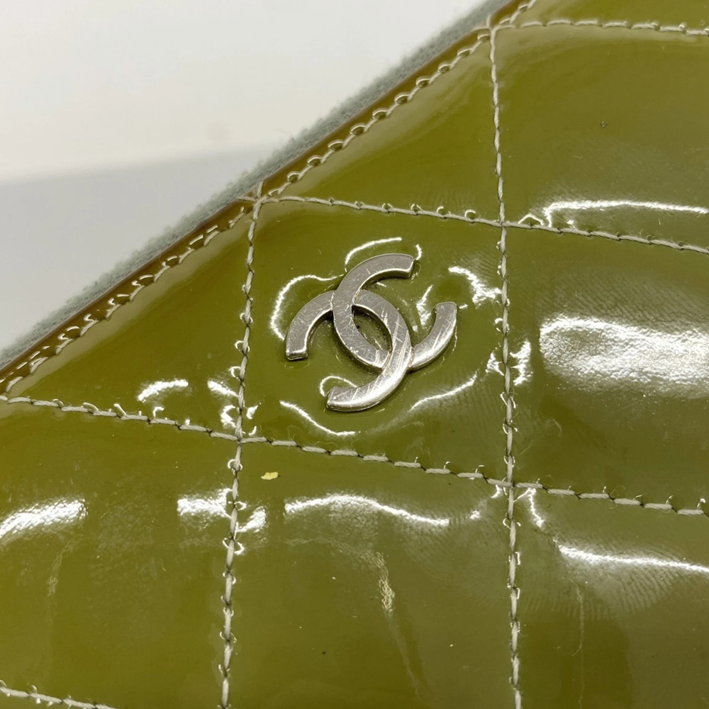 CHANEL Green Leather Wallet - Picture 9 of 11
